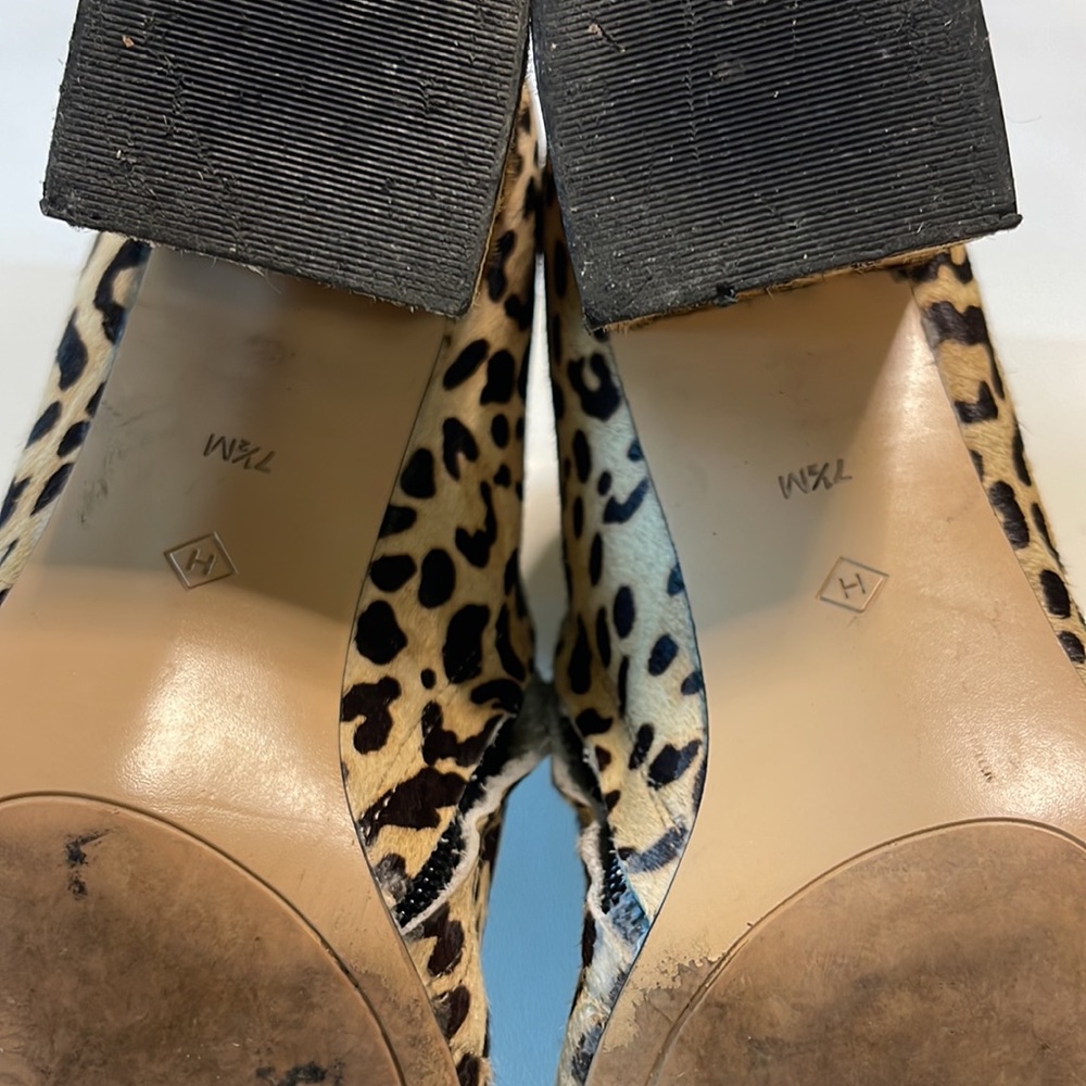 Halogen Booties - Picture 6 of 6